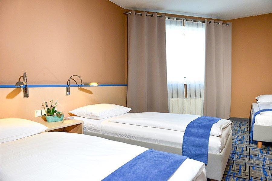 Plaza Inn Muhldorf Am Inn Екстериор снимка