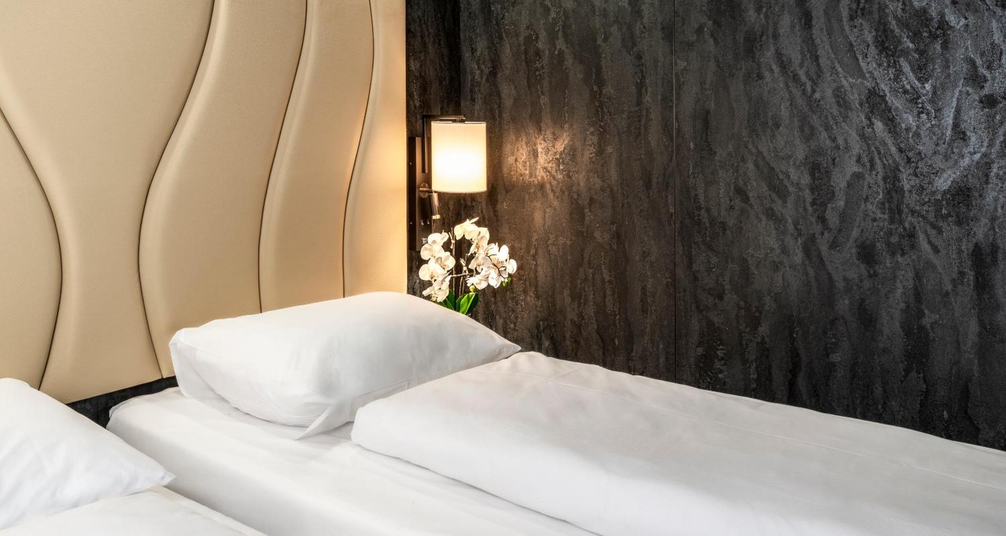 Plaza Inn Muehldorf Екстериор снимка