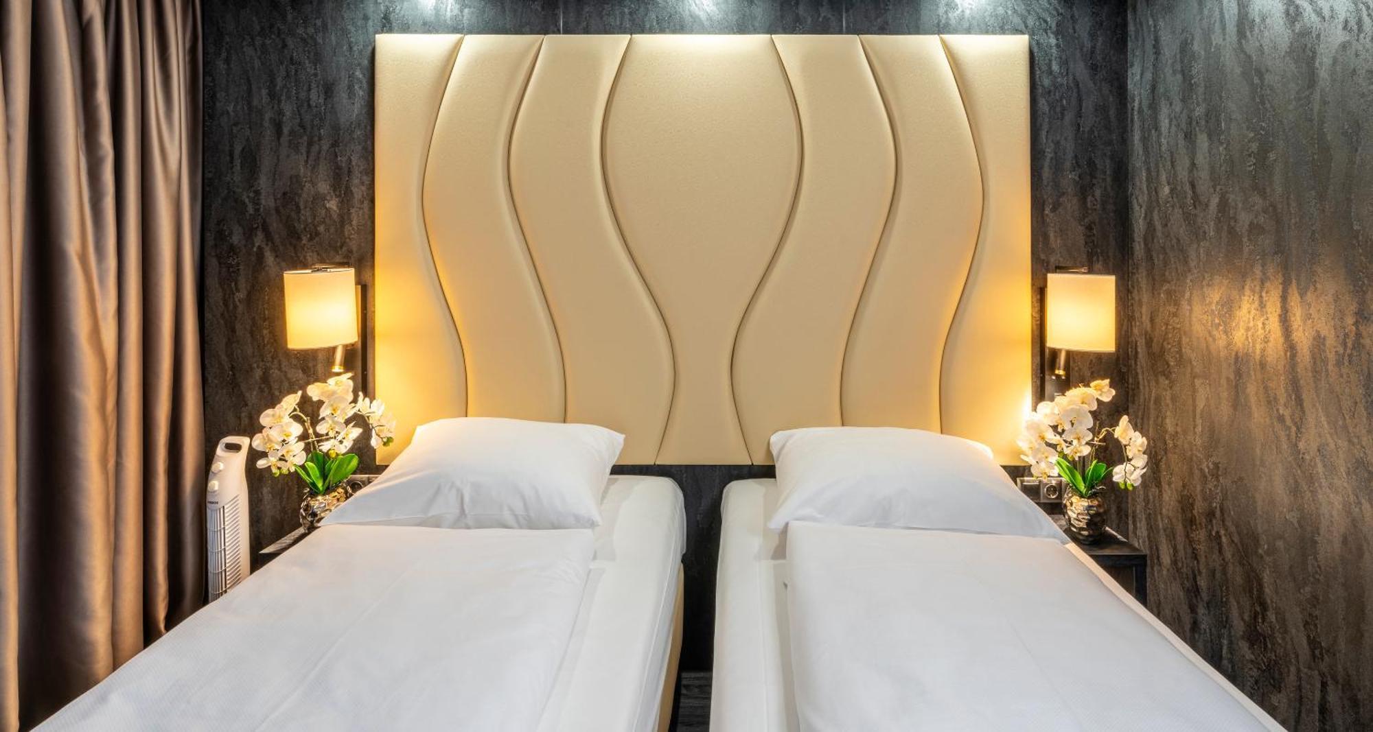 Plaza Inn Muehldorf Екстериор снимка
