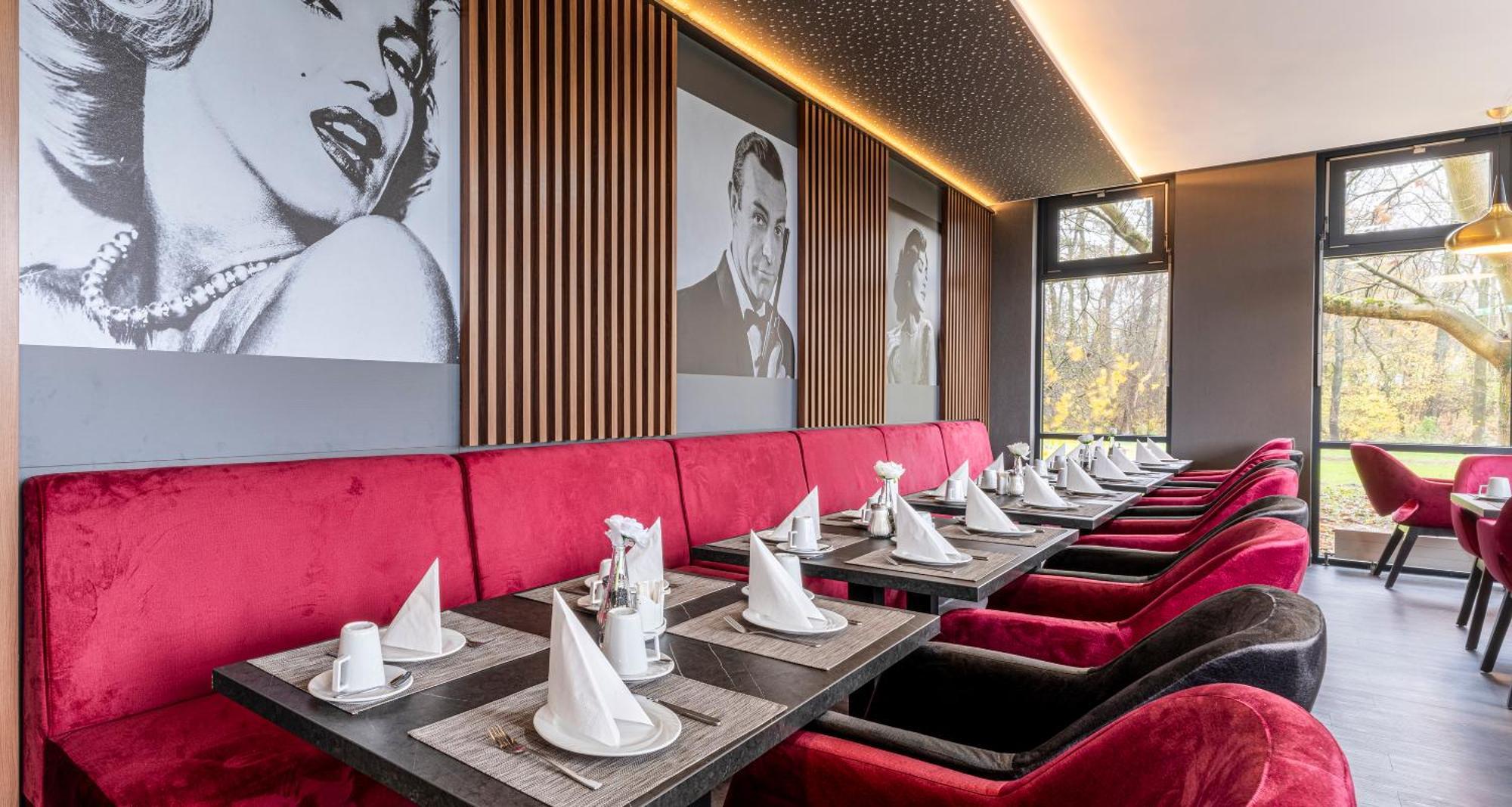 Plaza Inn Muehldorf Екстериор снимка